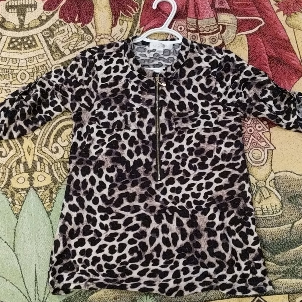 Blouse - Picture 1 of 3